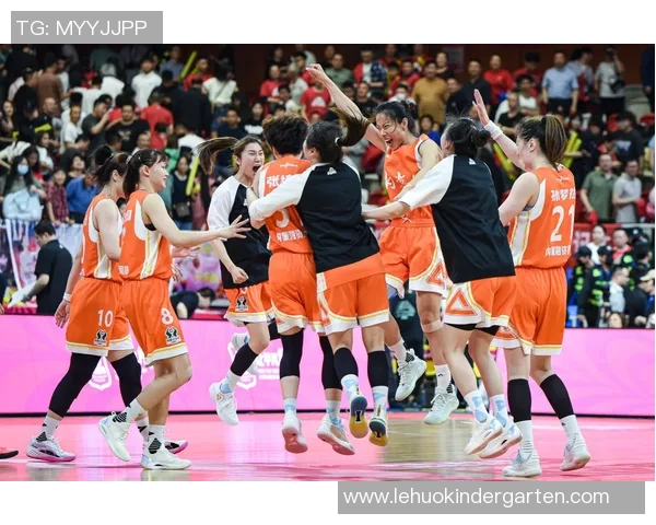 CBA精彩对决辽宁队与广州队巅峰对决集锦回顾 CBA精彩对决辽宁队与广州队巅峰对决集锦回顾